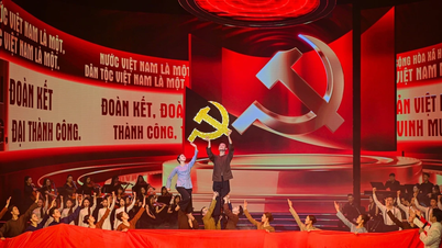 [תמונה] תוכנית פוליטית ואמנותית "נאמנים לנצח למפלגה"