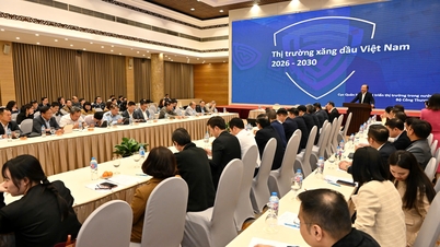Kementerian Perindustrian dan Perdagangan merangkum pekerjaannya dalam mengelola dan memasok produk minyak bumi pada tahun 2025 dan menguraikan tugas-tugas untuk tahun 2026.