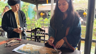 Lepaskan keindahan kertas dan lilin lebah buatan tangan.