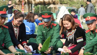 Er zullen meer dan 600 geschenken worden uitgedeeld tijdens het programma "Groene kleefrijstcake - Tet voor de armen".
