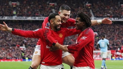 MU mengalahkan Man City dengan gemilang, Carrick menjalani debut impiannya.