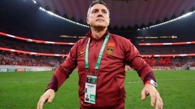 أعرب مدرب المنتخب الصيني عن دهشته من أداء منتخب فيتنام تحت 23 عاماً، وقدم مدرب أوزبكستان نصائح للمدرب كيم.