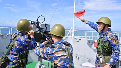 Officers and soldiers at the DK1 offshore platform look forward to the 14th National Congress of the Party.
