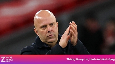 Liverpool este pe cale să-l demită pe Slot, iar Alonso va fi înlocuitorul său.