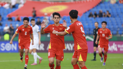 Vietnam U23 reaches the semi-finals: Unpredictable tactics, remarkable composure.