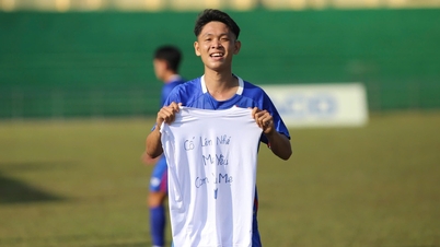 제5군관구 경기장에서는 승리의 벅찬 감정이 폭발했다. 어머니의 사랑이 축구장을 가득 채웠다.