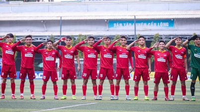 Đội Trường ĐH Tôn Đức Thắng giành vé play-off đầu tiên với phong độ hủy diệt