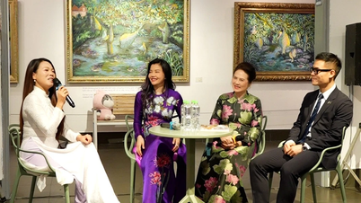 L'artiste Le Trang : « Je peins l'ao dai en puisant dans l'âme du personnage. »