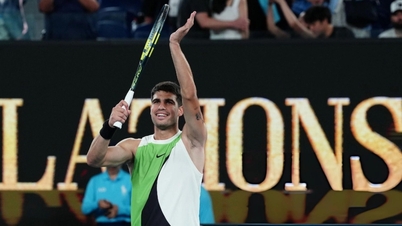 Alcaraz khởi đầu thuận lợi tại Australian Open