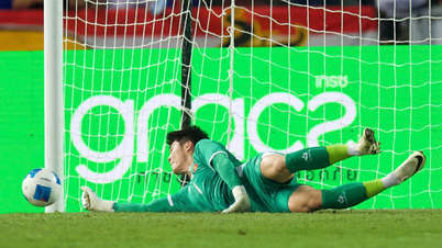 Keeper Tran Trung Kien konkurrerer om tittelen med den kinesiske U23-keeperen.