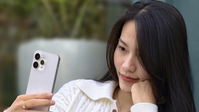 Tapasztald meg az Oppo Reno15 5G-t kiváló AI kamerájával és prémium dizájnjával.