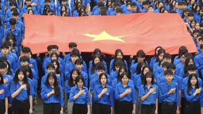 Im Stadtbezirk Nung Tri Cao fanden zeitgleich Flaggenhissungszeremonien und Aktivitäten unter der Flagge vor der Eröffnung des 14. Nationalkongresses der Partei statt – Cao Bang Online-Zeitung