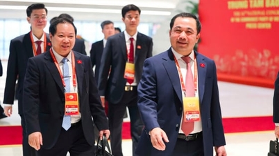 Delegados del Ministerio de Agricultura y Medio Ambiente asisten al 14º Congreso Nacional del Partido Comunista de Vietnam.