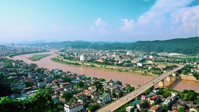 라오까이는 국제 무역 및 연결성의 중심지로서의 입지를 확고히 다지기 위해 노력하고 있습니다.