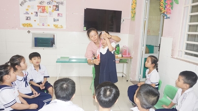 TP.HCM: Học sinh có hoàn cảnh đặc biệt được hỗ trợ toàn diện
