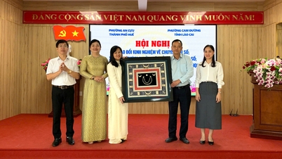 សង្កាត់ Cam Duong (ខេត្ត Lao Cai) រៀនសូត្រ និងផ្លាស់ប្តូរបទពិសោធន៍លើការផ្លាស់ប្តូរឌីជីថលជាមួយសង្កាត់ An Cuu (ទីក្រុង Hue)។
