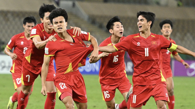 La ville d'Hô Chi Minh-Ville a installé quatre grands écrans LED pour permettre aux supporters de regarder et d'encourager l'équipe vietnamienne des moins de 23 ans.