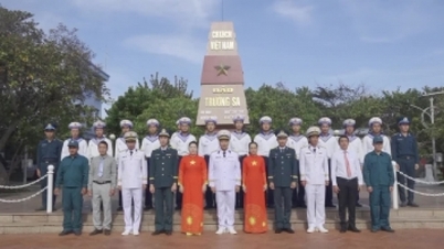 กองทัพและประชาชนในเขตพิเศษเจื่องซาต่างตั้งตารอการประชุมใหญ่พรรคคอมมิวนิสต์จีนครั้งที่ 14