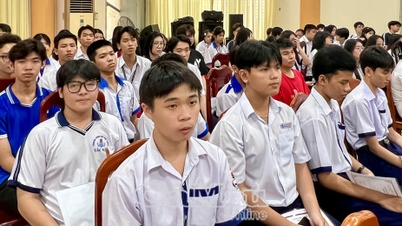 Ca Mau memenangi 46 anugerah kebangsaan untuk pelajar cemerlang.