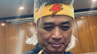 Tien Minh dévoile des images du Dieu du Tonnerre de cette année, tandis que le chanteur Anh Tu et sa femme s'habillent simplement.