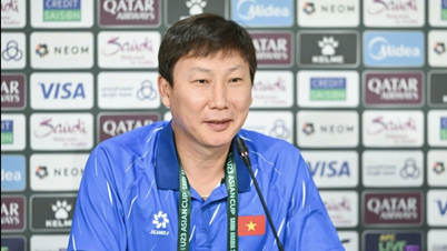 キム・サンシク監督：「ベトナムU23は中国U23を破り決勝に進出するだろう。」