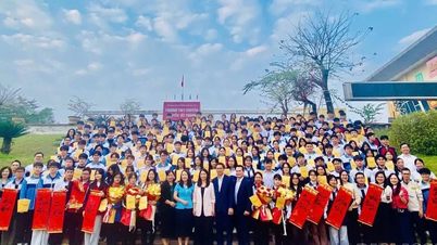 Lao Cai menduduki tempat ke-8 dalam Peperiksaan Pemilihan Pelajar Cemerlang Sekolah Menengah Kebangsaan.