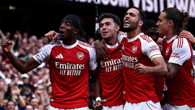 Arsenal hướng đến ngôi đầu Champions League