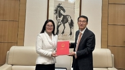 Nghiem Viet Chung, kunmingi új vietnami főkonzul találkozott a Külügyminisztérium és a Kínai Kommunista Párt Központi Bizottsága Nemzetközi Kapcsolattartó Osztályának képviselőivel.