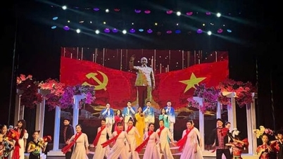 দলের ১৪তম জাতীয় কংগ্রেস উদযাপনের জন্য পেশাদার শিল্প অনুষ্ঠানের একটি প্রাণবন্ত সিরিজ।