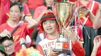 Vietnam U23 takımının özel bir hayranı.