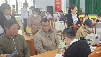 람둥성은 바오록-리엔쿠엉 고속도로 건설에 대한 보상금을 지급합니다.