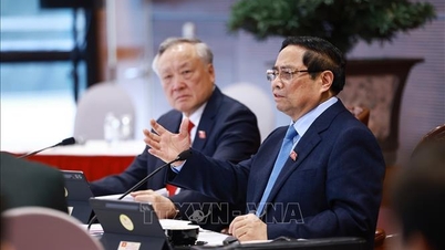 第14回党大会：民族の英知、自力更生、自強の精神の結晶。