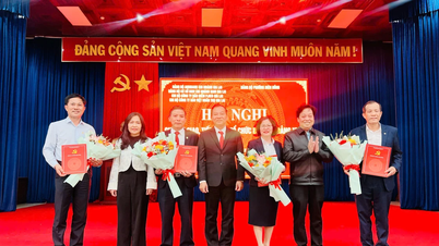 Đảng bộ phường Diên Hồng tiếp nhận tổ chức đảng và đảng viên