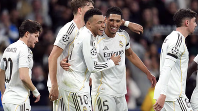 Het dodelijke duo Vinicius en Mbappé scoorde toen Real Madrid Monaco verpletterde.
