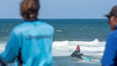 Waarom vallen haaien in Australië herhaaldelijk mensen aan vlak bij de kust?
