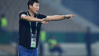 Jurulatih Kim Sang-sik menjelaskan sebab-sebab mengapa pasukan Vietnam B23 tewas kepada China.
