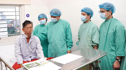 For the first time, Vietnam has successfully performed a rare and complex kidney removal and transplant surgery.