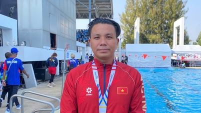 Vietnam gana su primera medalla de oro en los 13º Juegos Paralímpicos de la ASEAN: Anh Khoa marca el gol.