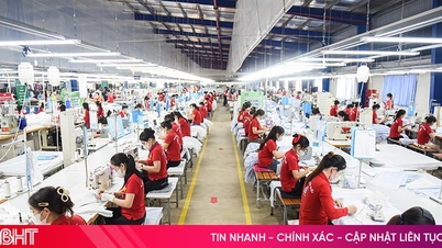 ธุรกิจในจังหวัดฮาติญรับประกันเงินเดือนและโบนัสตรุษจีนให้กับพนักงาน