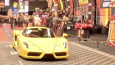 รถ Ferrari Enzo ที่เคยเป็นของ Phil Bachman นักสะสมผู้ล่วงลับ มีมูลค่าเกือบ 430,000 ล้านดองเวียดนาม