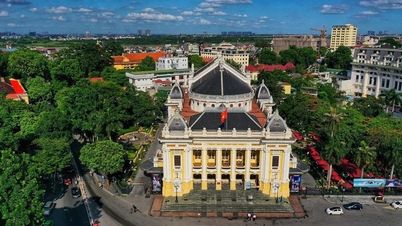 Which Vietnamese building made it into the list of Asia's most spectacular architecture?