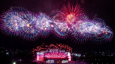Spectacular moments from the rehearsal night of the artistic fireworks display at My Dinh Stadium.