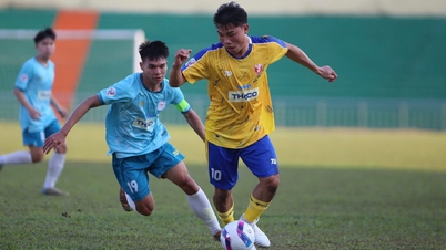Hue University 1-0 Phuong Dong College Da Nang: De veerkracht van de voormalige kampioen komt duidelijk naar voren.