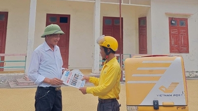 „Ein ausgestreckter Arm“ bringt die Parteizeitung zu den Lesern.