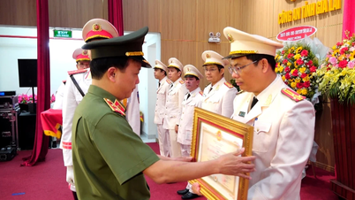 យ៉ា ឡៃ៖ កម្លាំងប៉ូលីសនៅតែរឹងមាំក្នុងជំនឿរបស់ខ្លួនលើបក្ស។