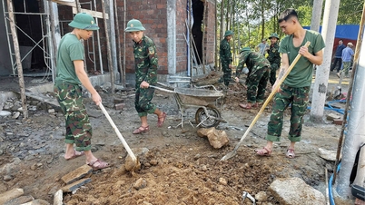 Rumah-rumah yang melambangkan ikatan antara askar dan orang awam.