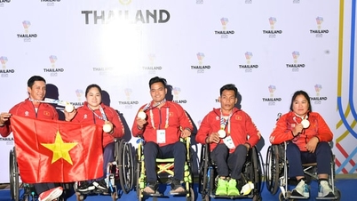 13èmes Jeux paralympiques de l'ASEAN : les nageurs et athlètes vietnamiens battent des records, les haltérophiles remportent une deuxième médaille d'or.