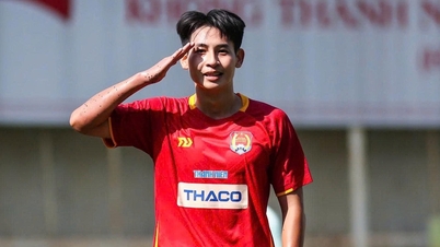 Chàng cảnh sát tương lai và ước mơ thành cầu thủ chuyên nghiệp