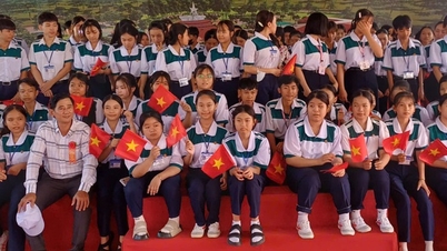 Students in Ca Mau, An Giang, and Vinh Long provinces will have a 14-day Tet holiday.