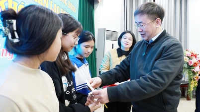 Bac Ninh: Bereitstellung von „Gewerkschaftsunterkünften“ und Stipendien für Menschen in schwierigen Lebenslagen.